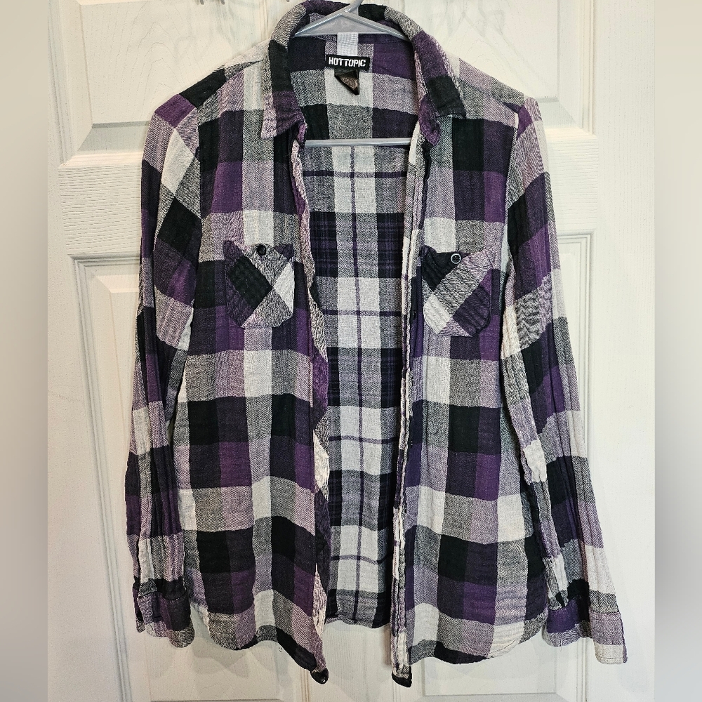 Hot Topic Purple Shirt  💜
